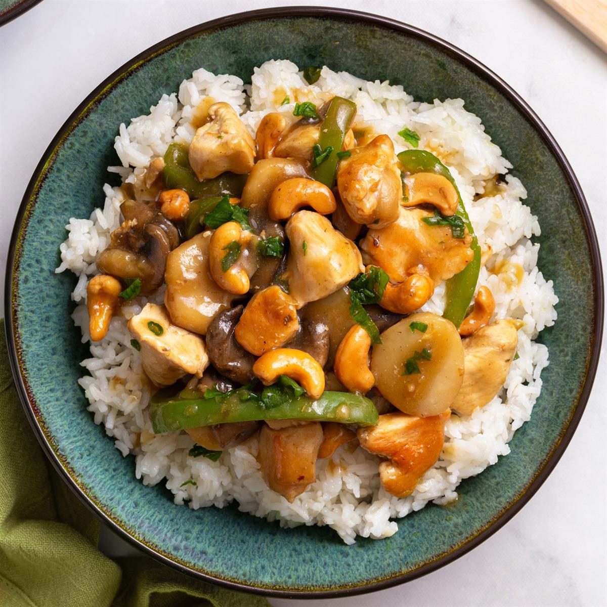 Cashew Chicken With Ginger Exps Tohd24 34369 Abbeylittlejohn 06