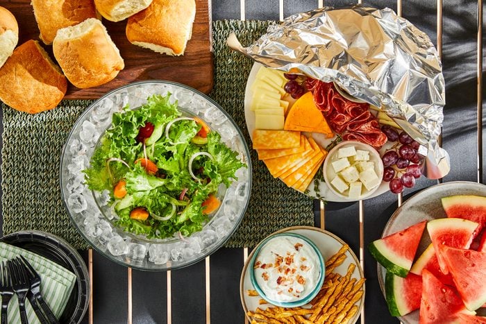 14 Secrets for Keeping Cold Food Fresh All Day Long